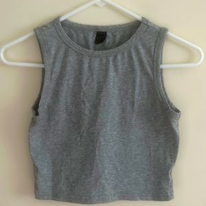 Basic grey cropped tank